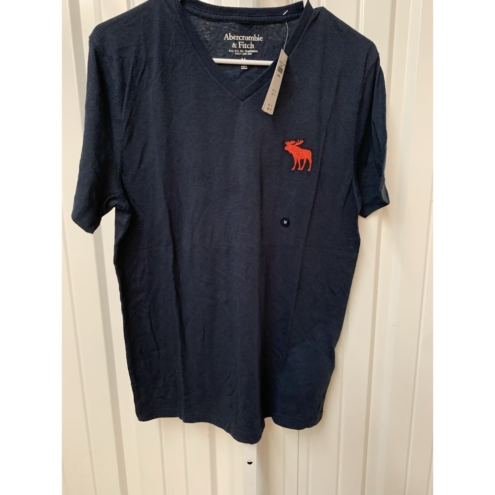 NWT ABERCROMBIE & FITCH MEN's Large Icon T Shirt Size M